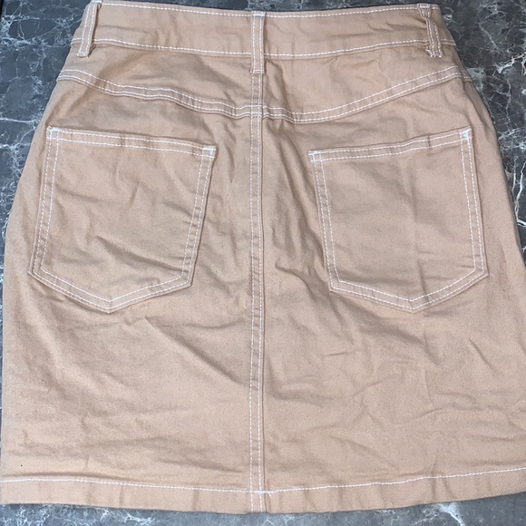 only worn once tan button fly h&m skirt - Picture 5 of 6